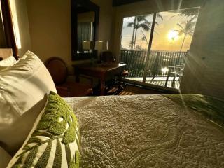 Oceanview Studio in Lihue Lobby Construction - 5