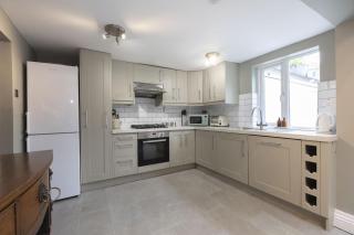 Charming 3-Bedroom Home with Cosy Log Burner - 2