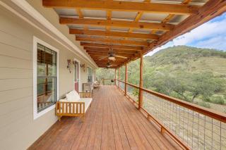 Horse Friendly! Hill Country Retreat w/ Views - 7