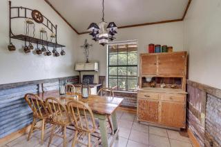 Horse Friendly! Hill Country Retreat w/ Views - 2