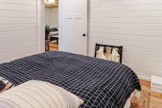 Lake Winni Cottage - 2