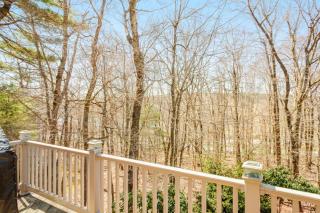Treetop Condo Near Golf and Skiing - Fireplace - 5