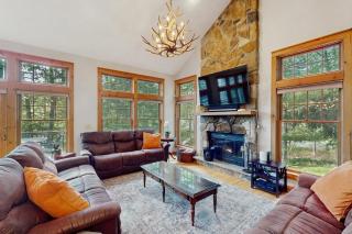 Ski View House with Fireplaces Deck & Grill - 9