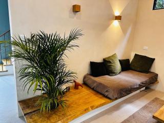 Family Retreat with Guest Casita, big pool, rancho - 0
