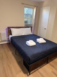 Renovated Apt Modern Kitchen & Bath Mins to NYC - 3