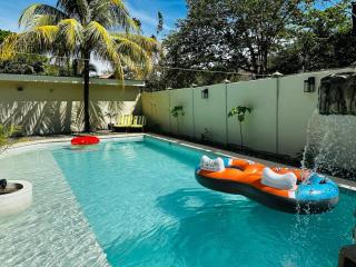 Family Retreat with Guest Casita, big pool, rancho - 0