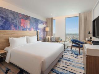 Novotel New Delhi City Centre - 7