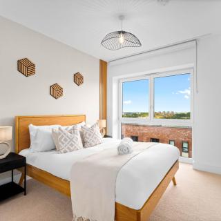Stylish 2 Bed Apartment - Juliet Balcony - Near City Centre - Netflix 706SW - 9