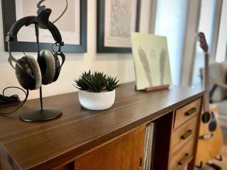 Woodland Retreat Espresso Maker Games Room - 7
