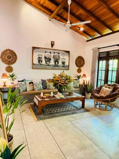 Onadi House - 8