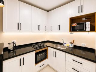 Cozy 1BR Apartment with GardenView - 4