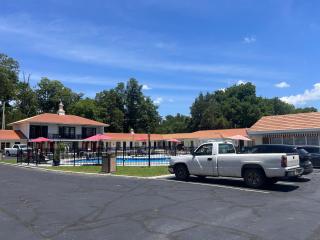 7 Gables Motel Burnside Near Somerset US 27 - 9