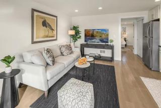 Downtown Redmond Executive Stay - 9