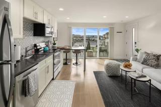 Downtown Redmond Executive Stay - 3