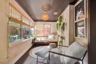 Luxury Morningside Bungalow Steps to the Park - 1