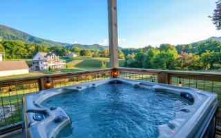 Sugar Tree Chalet - 2