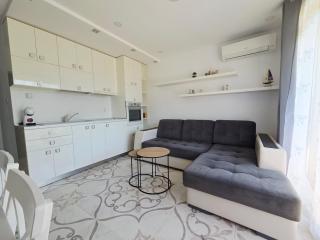 Siyana Obzor - 7
