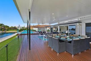 Whitehaven - Huge North Facing Pool - 1