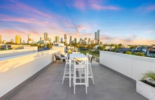 Wanderlust - Sky Deck Stunning Views - 0