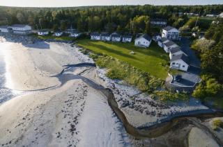 Hunts Point 2-BR Coastal Retreat - Cottage # 3 - 8