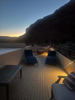 Kanab Oasis Luxury Family Home with Rooftop Deck - 2