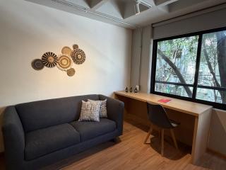 Praga Suites 1 New 1BR Fast WiFi Great Location - 1