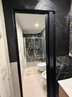 Black Room Suite - 2
