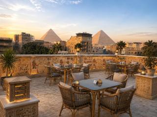 Center Pyramids View inn - 9