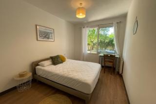 Spacious cocoon with pool in La Rochelle - 4