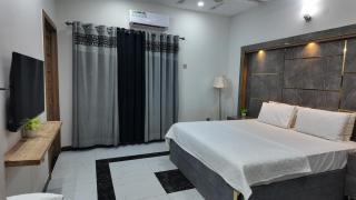 Peaceful Stay for Families in Islamabad - 9