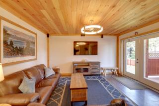 Walk to Flathead Lake! Home w/ Deck + Yard - 7