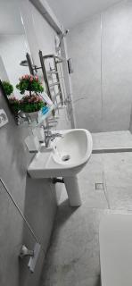 Cheap Hotel Apartment - 7