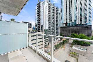 Rainey Street King Suite l Rooftop Pool - 3
