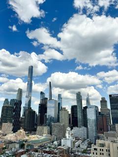 MIDTOWN HIGH FLOOR MOST STUNNING PANORAMIC CITY view - 9