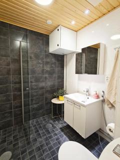ArcticBoho Suite near city center - 2