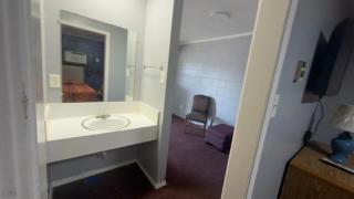 Ada Inn & Suites - 2