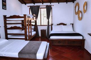 Hotel Campestre Palmas del Zamorano - 1
