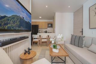 Grand by iHost - 2