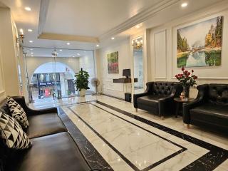 Moon Luxury Hotel - 4