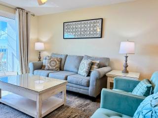 Palms 204 - 7