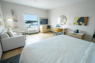 Hampton Inn & Suites Mission - 2