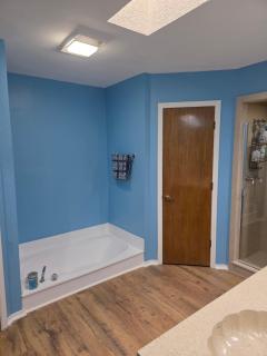 Awesome 4 bedroom home 6 minutes from AT&T stadium - 6