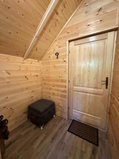Log Cabin - 7