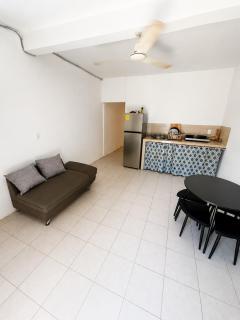 2-Bedroom Apartment with AC - 5 min from Malecón - 8