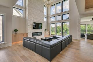 Luxe Plymouth Group Getaway w/ Office & Foosball - 5