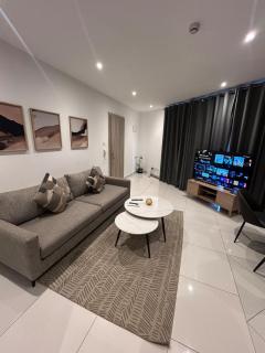 UrbanHomes Loxwood - 0