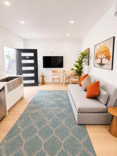 Pacific Coast Suites - Oceanfront Living - 2