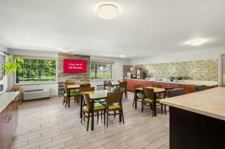 Red Roof Inn & Suites Marysville - 9