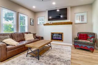 Family-Friendly Detroit Duplex: Walk to Parks! - 0