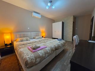Guest House Bunčić Rooms & Apartments - 9